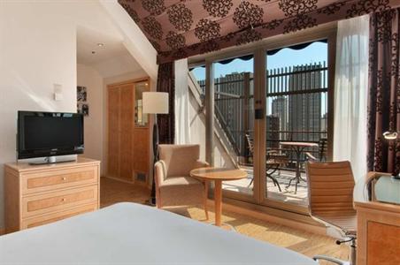 фото отеля Hilton Milan