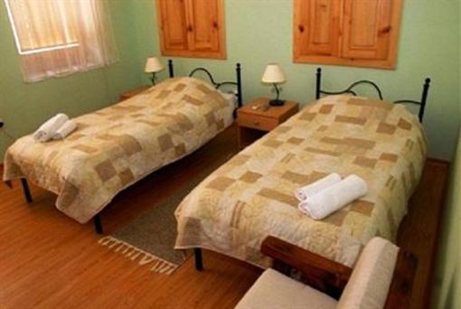 фото отеля Chola Guest House