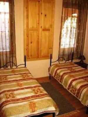 фото отеля Chola Guest House