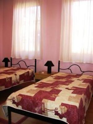 фото отеля Chola Guest House