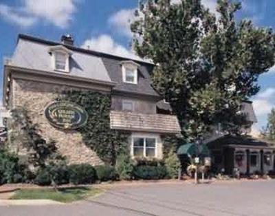 фото отеля Golden Plough Inn Lahaska