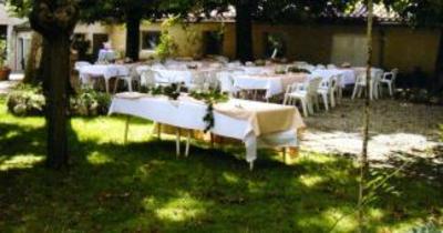 фото отеля Hostellerie Du Parc Montredon-Labessonnie