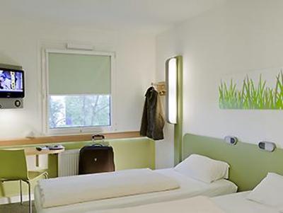 фото отеля Ibis Budget Compiegne Centre Ville