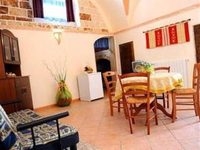 Exedra Holiday House