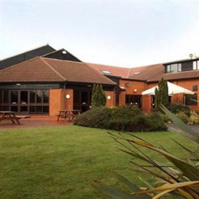 фото отеля BEST WESTERN Rockingham Forest Corby