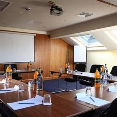 фото отеля BEST WESTERN Rockingham Forest Corby