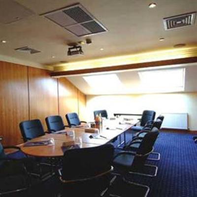 фото отеля BEST WESTERN Rockingham Forest Corby