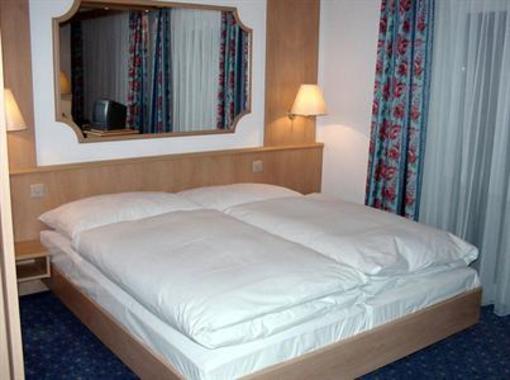 фото отеля Hotel Eden Saas-Grund
