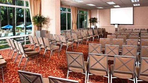 фото отеля Doubletree Hotel Ploiesti