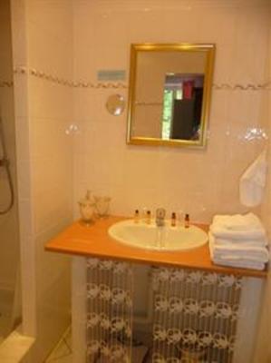 фото отеля Au Bonheur Du Parc Guesthouse Le Breuil