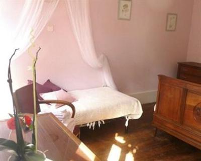 фото отеля Au Bonheur Du Parc Guesthouse Le Breuil