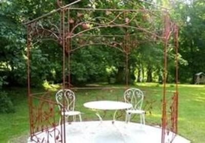 фото отеля Au Bonheur Du Parc Guesthouse Le Breuil
