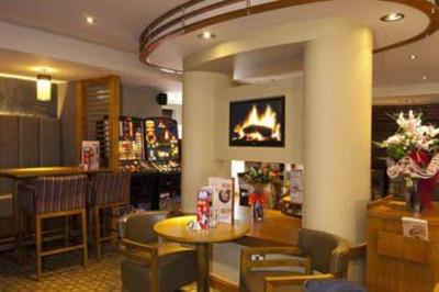 фото отеля Premier Inn Burton On Trent Central