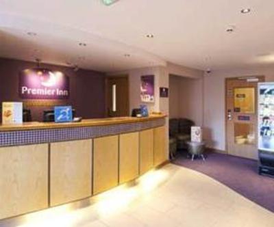 фото отеля Premier Inn Burton On Trent Central