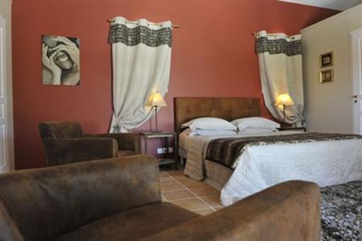 фото отеля Demeure Les Arabesques Hotel Port-Saint-Pere