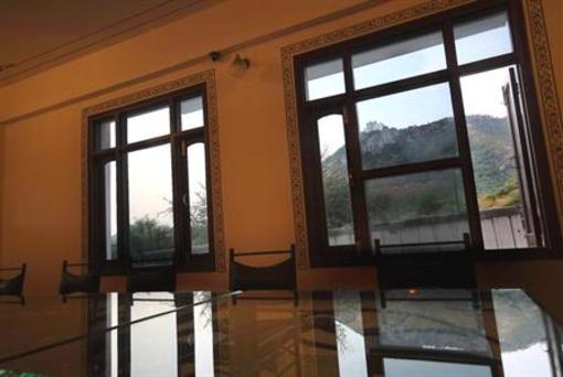 фото отеля Hotel Devi Palace