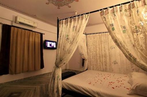 фото отеля Hotel Devi Palace