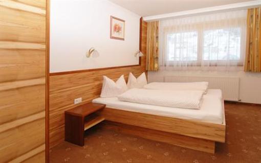 фото отеля Hotel Garni Mirabell Ischgl