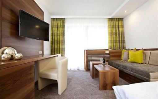 фото отеля Hotel Garni Mirabell Ischgl