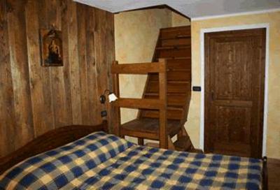 фото отеля Chambres D'Hotes Les Fleurs Gressan