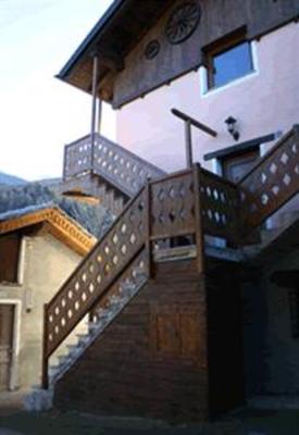 фото отеля Chambres D'Hotes Les Fleurs Gressan