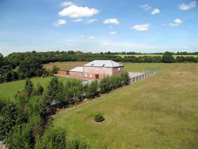 фото отеля Cedar Park Cottages Grimsby