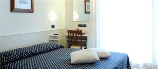 фото отеля Hotel Baltic Rimini