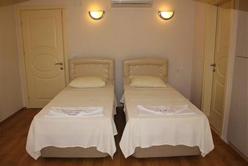 фото отеля Eden Holiday Homes
