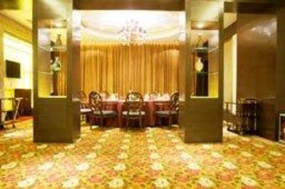 фото отеля Inzone Garland Hotel