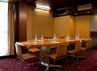 фото отеля Dom Henrique Hotel