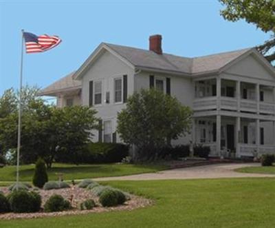 фото отеля Belle Aire Mansion Guest House Galena