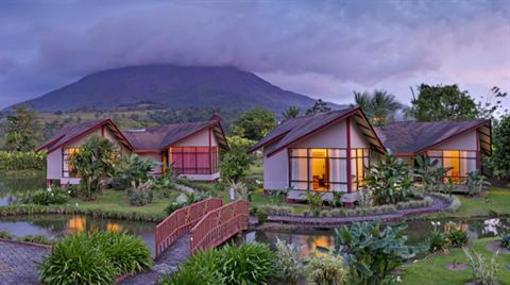 фото отеля Montana de Fuego Hotel La Fortuna