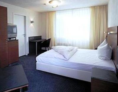 фото отеля Hotel am Hirschgarten
