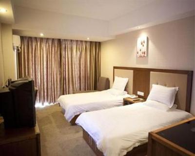 фото отеля GreenTree Inn Tongxiang Puyuan Express Hotel