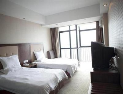 фото отеля GreenTree Inn Tongxiang Puyuan Express Hotel