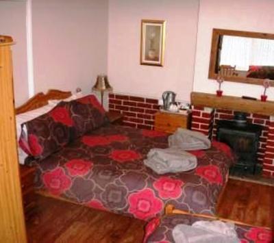 фото отеля Woodlands Guest House Box Corsham