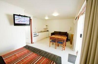 фото отеля Redwood Manor Motel Apartments