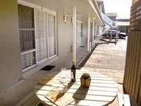 Redwood Manor Motel Apartments