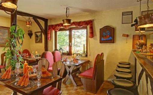 фото отеля Hotel BurgBlick Bad Münster am Stein-Ebernburg