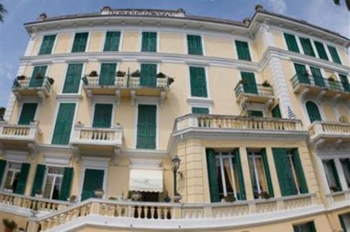 фото отеля Hotel Petit Royal