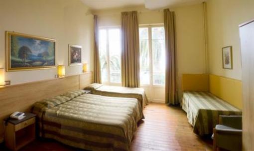 фото отеля Hotel Petit Royal
