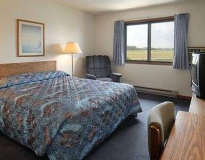 фото отеля Super 8 Motel Airport Oshkosh