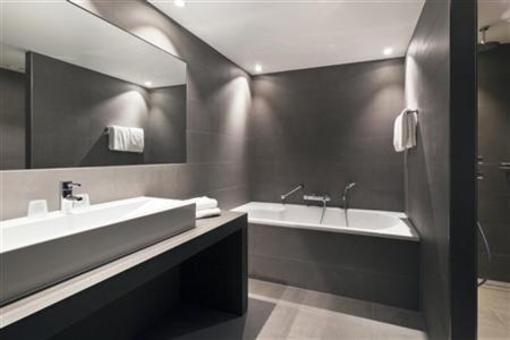 фото отеля Van der Valk Hotel Dordrecht