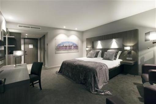 фото отеля Van der Valk Hotel Dordrecht