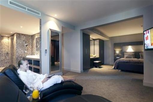 фото отеля Van der Valk Hotel Dordrecht