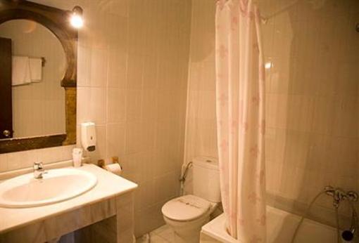 фото отеля Hotel Alhambra Barbate