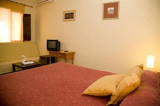фото отеля Hotel Alhambra Barbate
