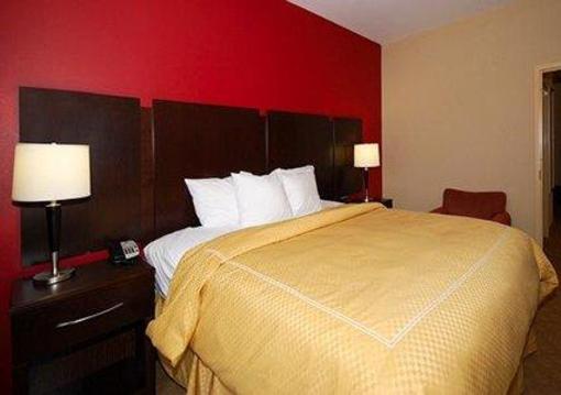 фото отеля Comfort Suites Stockbridge