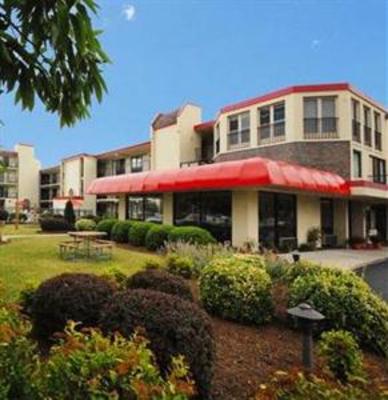 фото отеля Econo Lodge & Suites Resort Rehoboth Beach