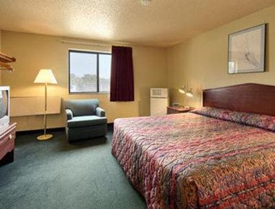фото отеля Super 8 Motel Airport Saint Louis Bridgeton